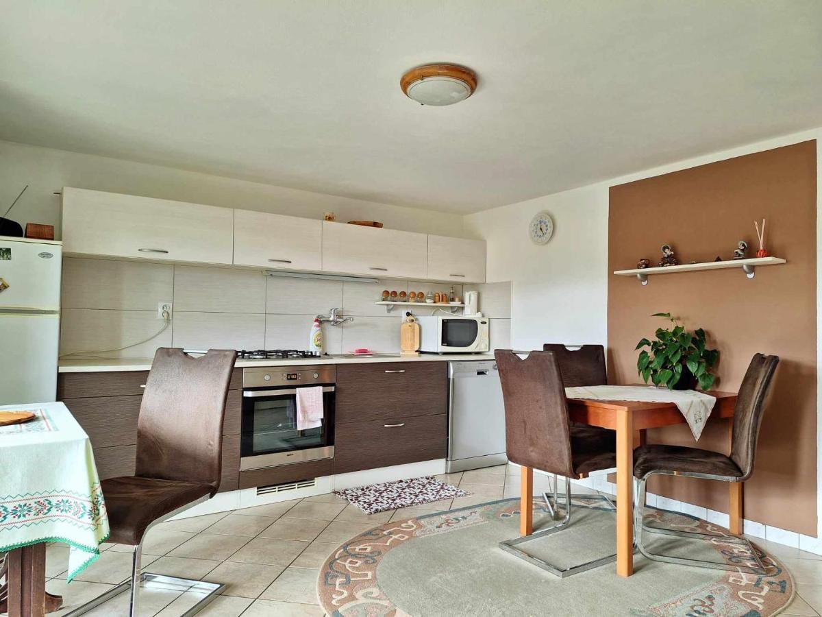 Apartman Pod Maliarkou فيخودنا المظهر الخارجي الصورة
